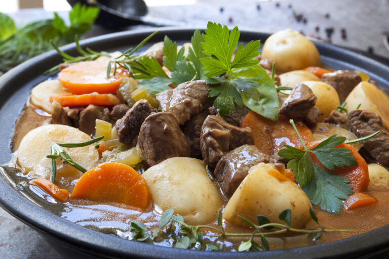 Read more about the article THE ORIGIN OF IRISH STEW