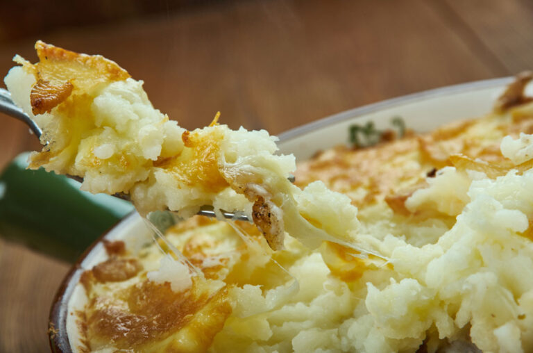 Read more about the article SYMPHONY OF FLAVORS: UNVEILING THE ARTISTRY OF IRISH POTATO STUFFING