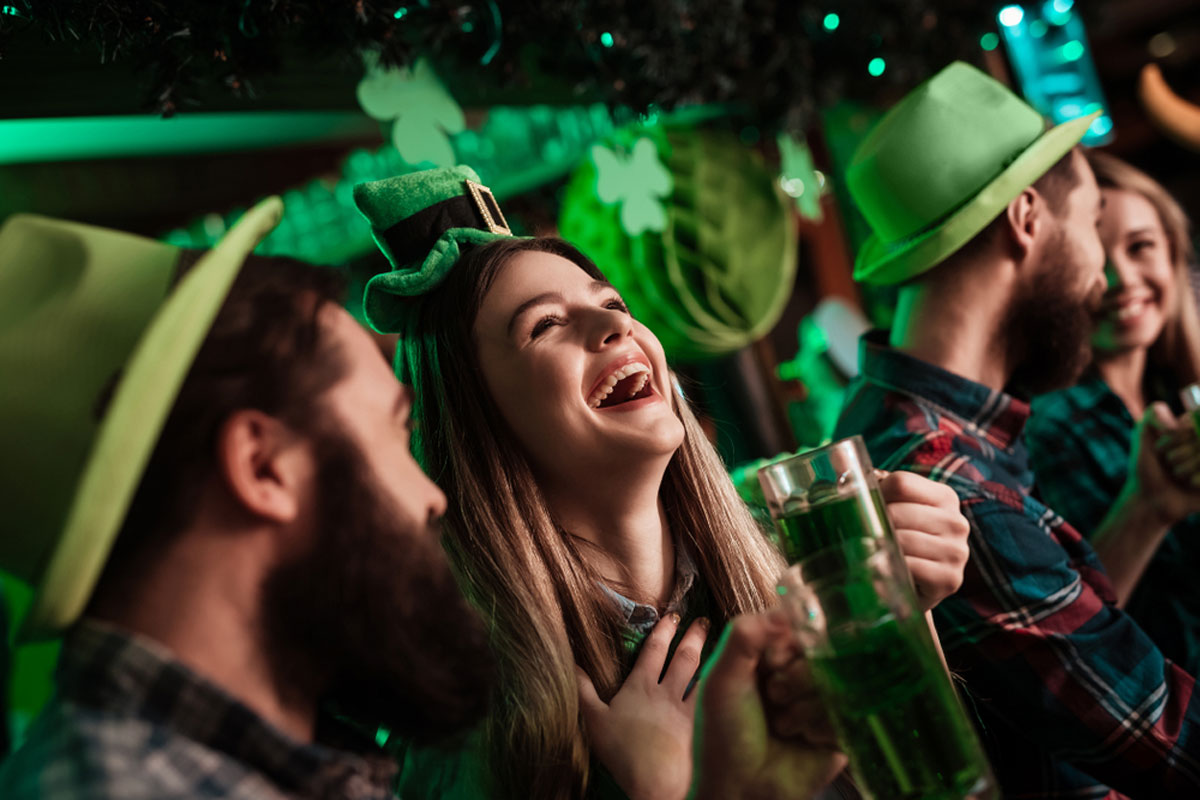 Read more about the article HOSTING THE PERFECT ST. PATRICK’S DAY PARTY: A FEAST FIT FOR THE IRISH