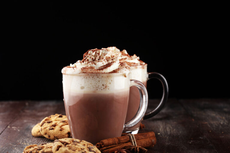 Read more about the article IRISH CREAM HOT CHOCOLATE