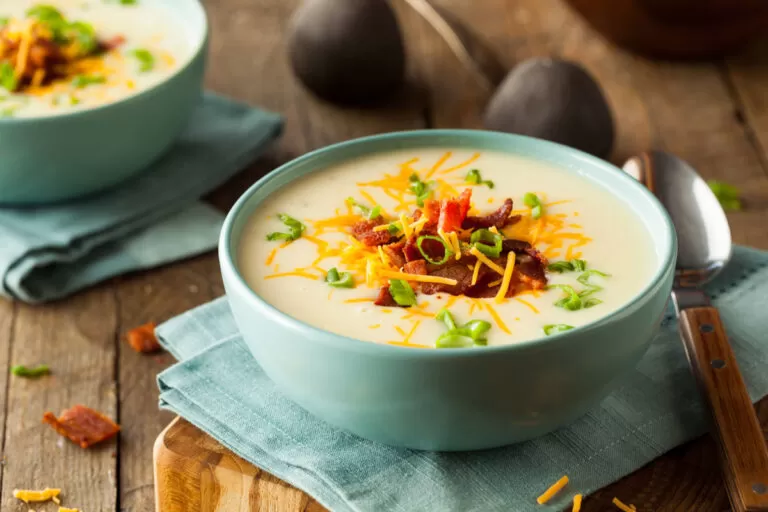 Read more about the article POTATO AND BACON SOUP