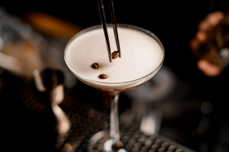 Read more about the article BAILEYS ESPRESSO MARTINI