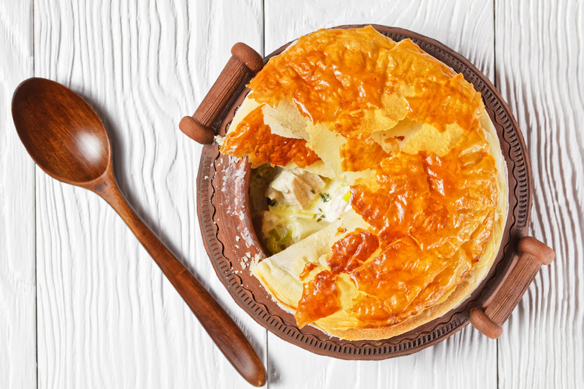 Read more about the article CHICKEN AND LEEK PIE