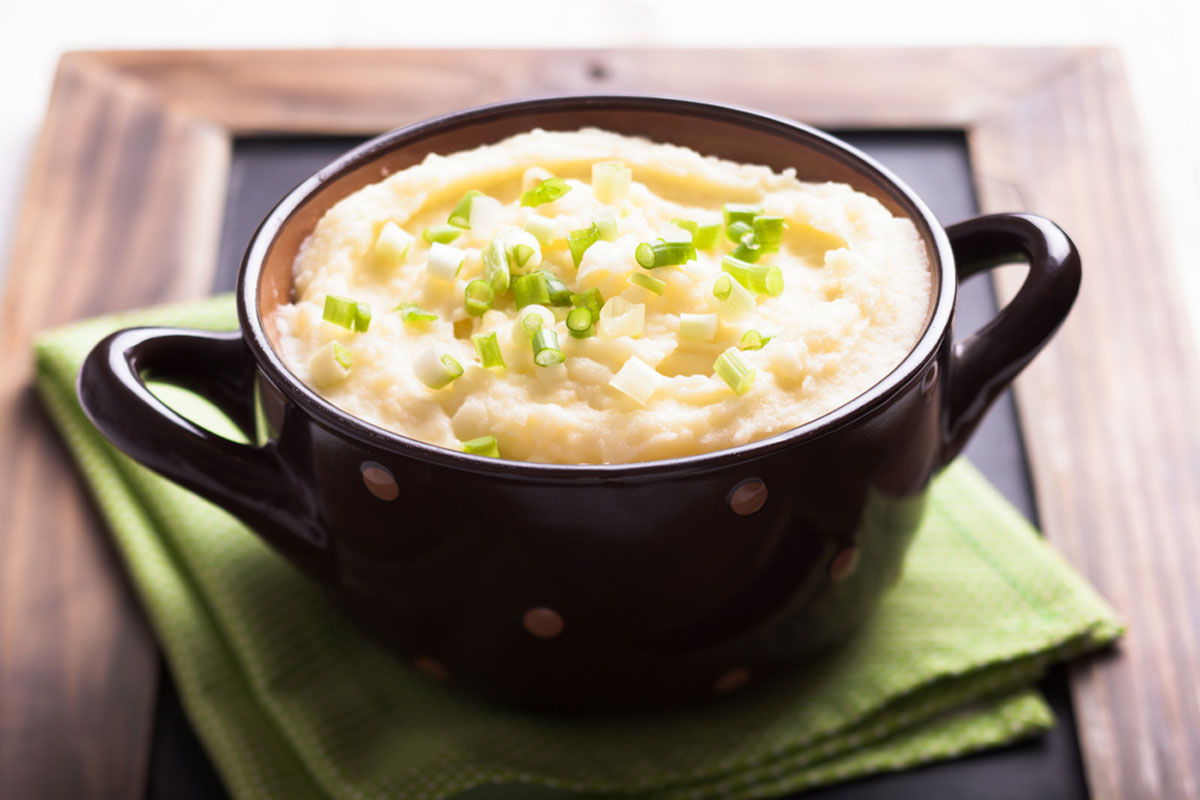 You are currently viewing BUTTERMILK MASHED POTATOES