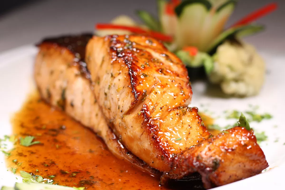 Read more about the article IRISH HONEY-GLAZED SALMON